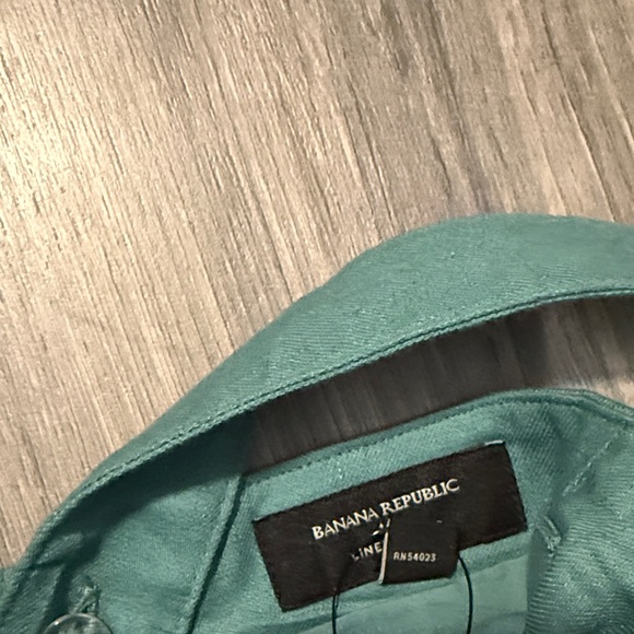 Banana Republic Teal Crop Top. Size 6. NWT - Picture 3 of 7